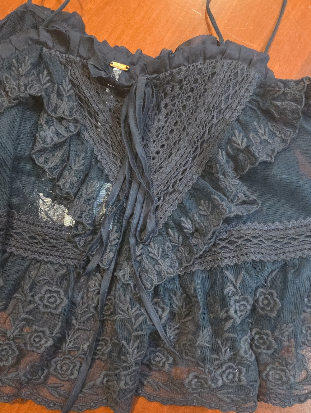 Sofia Embroidered Tank - Picture 10 of 12